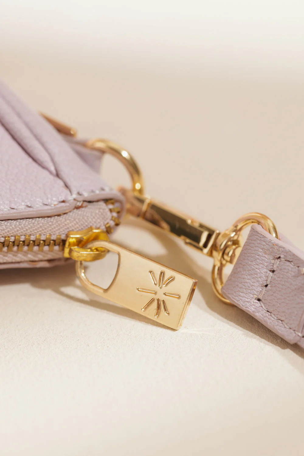 Miniature 4